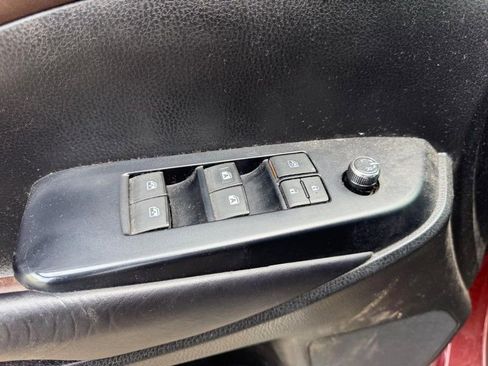 Used 2019 Toyota Highlander XLE FWD image 20