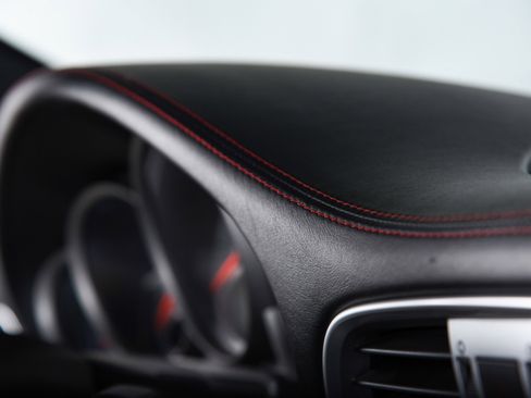 Used 2011 Porsche 911 Carrera 4S image 8