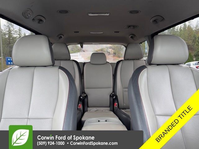 Used 2018 Kia Sedona LX w/ LX Essentials Premium Package FWD image 31