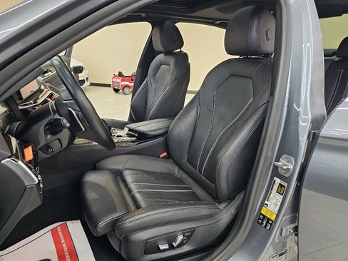 Used 2019 BMW 540i xDrive image 18