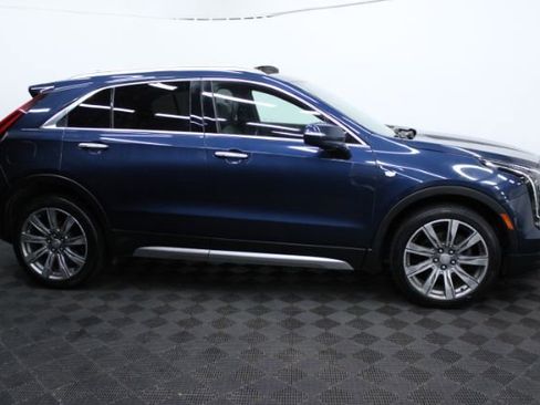 Used 2019 Cadillac XT4 Premium Luxury image 4