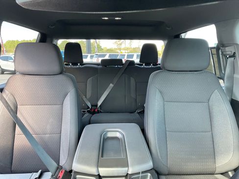 Used 2025 Chevrolet Silverado 2500 Custom w/ Custom Value Package image 28