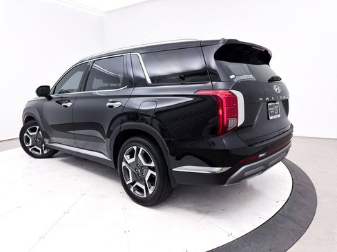Used 2023 Hyundai Palisade Limited image 2