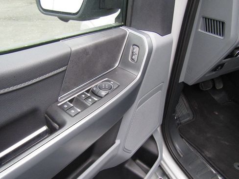 Used 2024 Ford F150 XLT AWD/4WD image 22