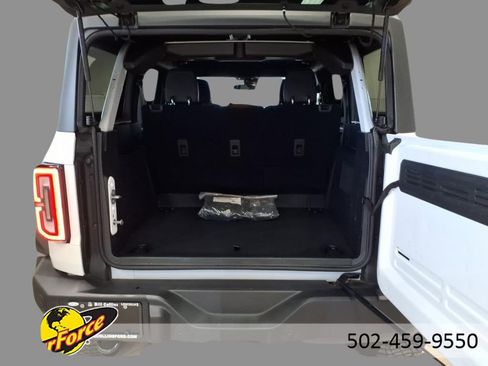 Used 2024 Ford Bronco Outer Banks w/ Sasquatch Package image 8