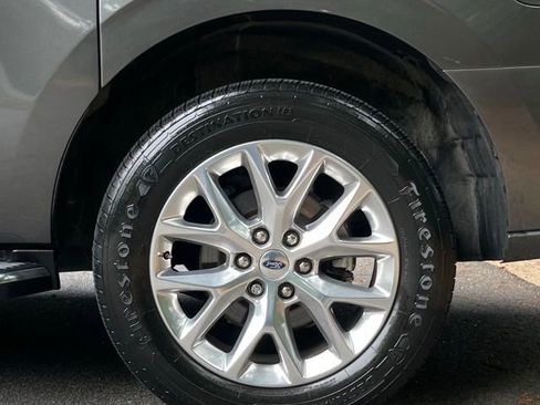 Used 2021 Ford Expedition Max XLT RWD image 6