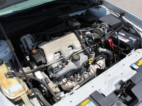 Used 2001 Chevrolet Malibu V6 FWD image 22