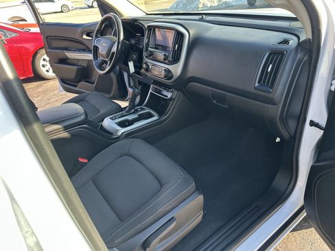 Used 2021 Chevrolet Colorado LT image 18
