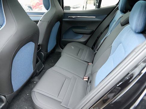 New 2026 Volvo EX30 Plus w/ Protection Package image 16