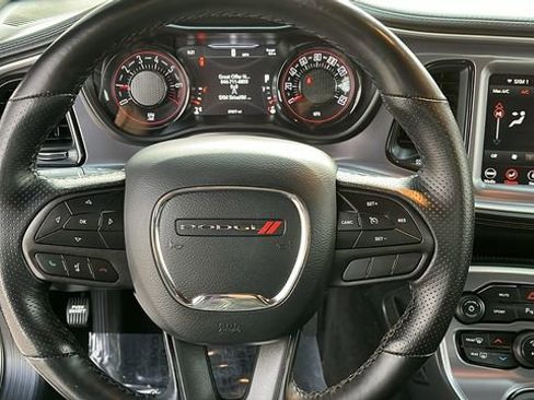 Used 2021 Dodge Challenger SXT w/ Plus Package image 7