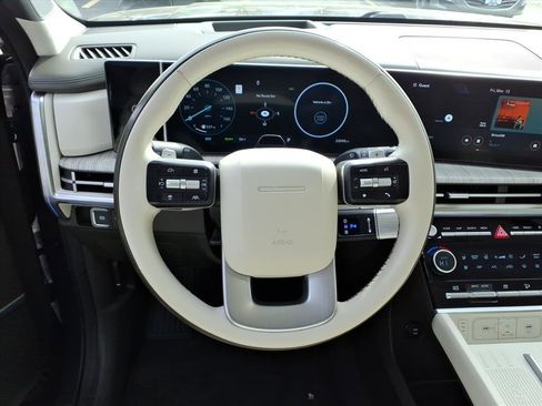 Used 2025 Hyundai Santa Fe Calligraphy image 8