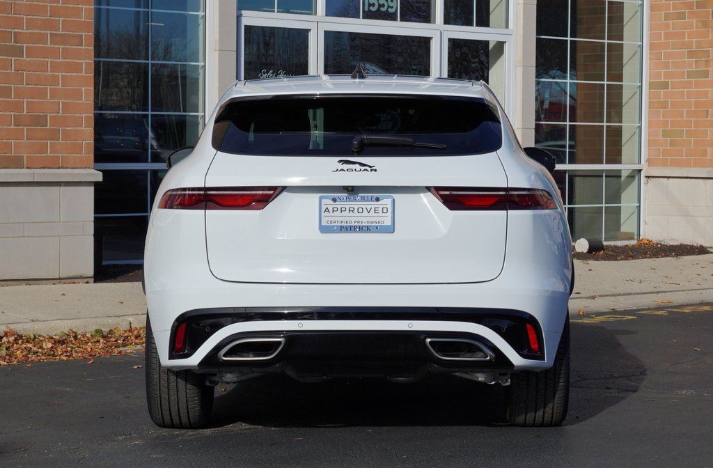 Used 2025 Jaguar F-PACE R-Dynamic S AWD/4WD image 4