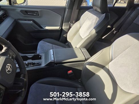 Used 2026 Toyota RAV4 XSE AWD/4WD image 6