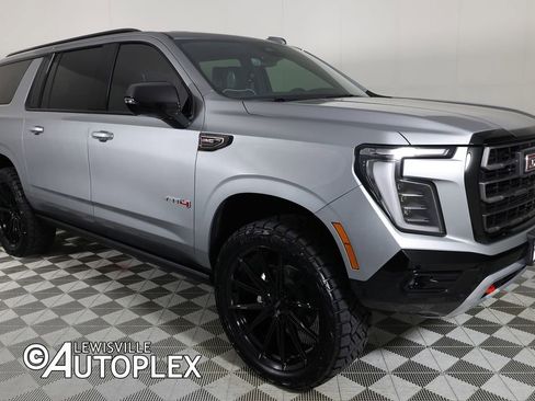 Used 2026 GMC Yukon XL AT4 Ultimate AWD/4WD image 3