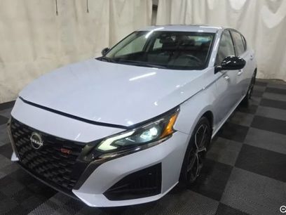 Used 2023 Nissan Altima 2.5 SR w/ SR Premium Package