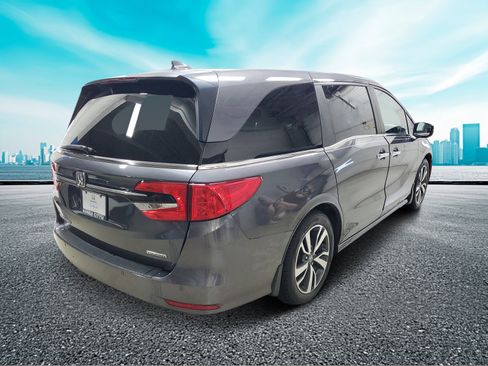 Certified 2023 Honda Odyssey Touring image 5