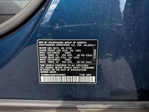 Used 2023 Volkswagen Atlas SEL AWD/4WD image 35