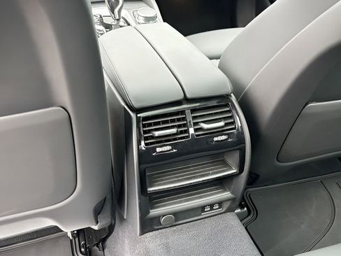 Used 2023 BMW 540i xDrive w/ M Sport Package image 33
