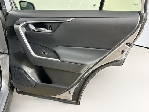 Used 2025 Toyota RAV4 XLE w/ Convenience Package image 29