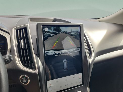 Used 2024 Ford Edge SEL AWD/4WD image 29