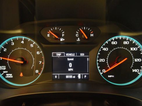 Used 2023 Chevrolet Malibu LT FWD image 30