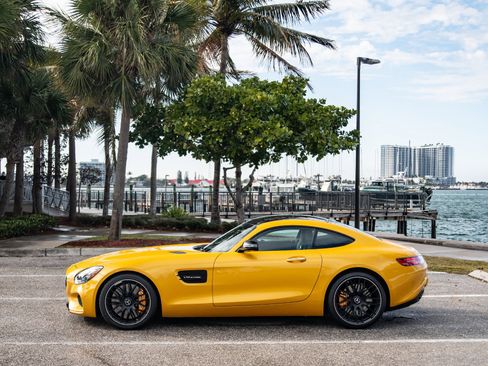 Used 2016 Mercedes-Benz AMG GT S image 17