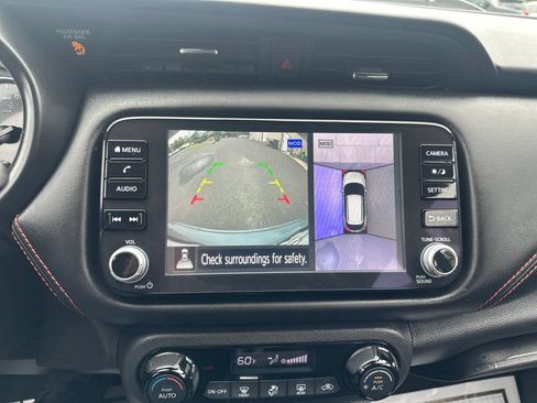 Used 2023 Nissan Kicks SR FWD image 33