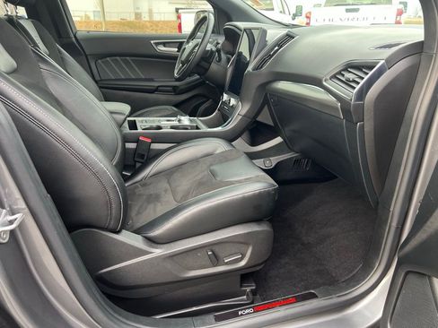 Used 2023 Ford Edge ST AWD/4WD image 17