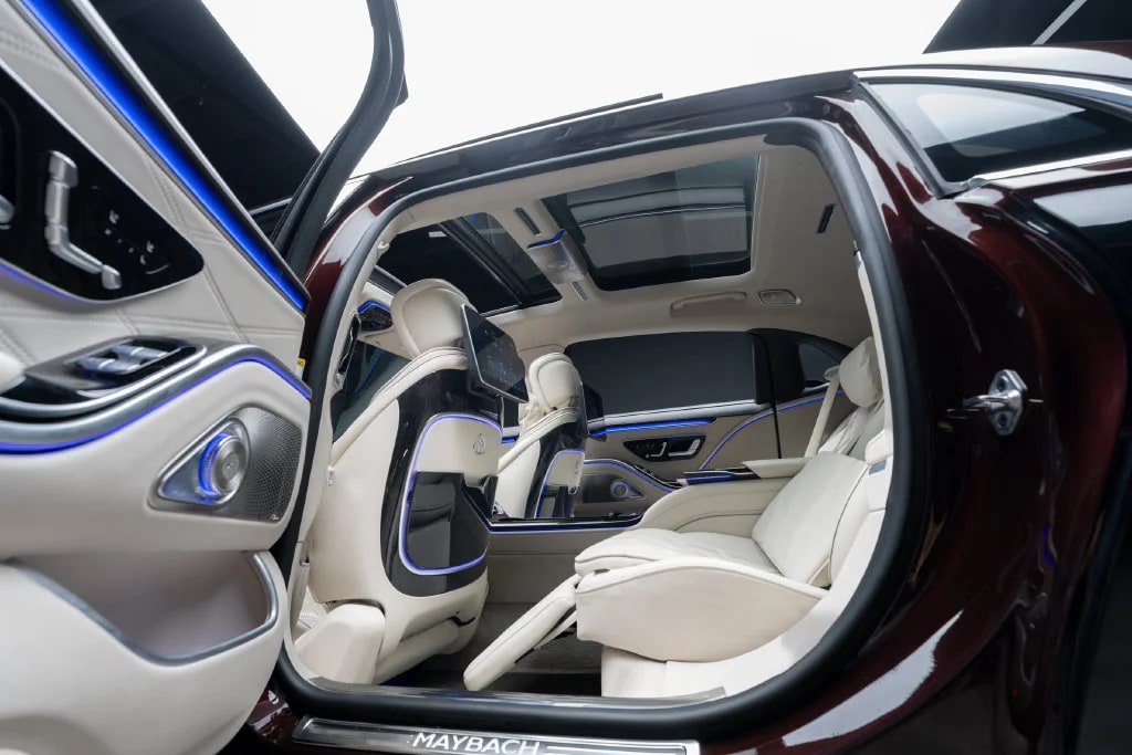 Used 2023 Mercedes-Benz Maybach S 580 4MATIC image 53