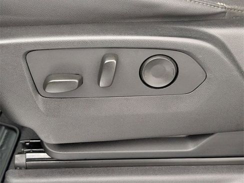 Used 2024 Chevrolet Silverado 2500 LTZ image 14