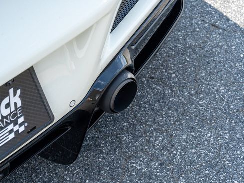 Used 2022 Ferrari F8 Tributo RWD image 21