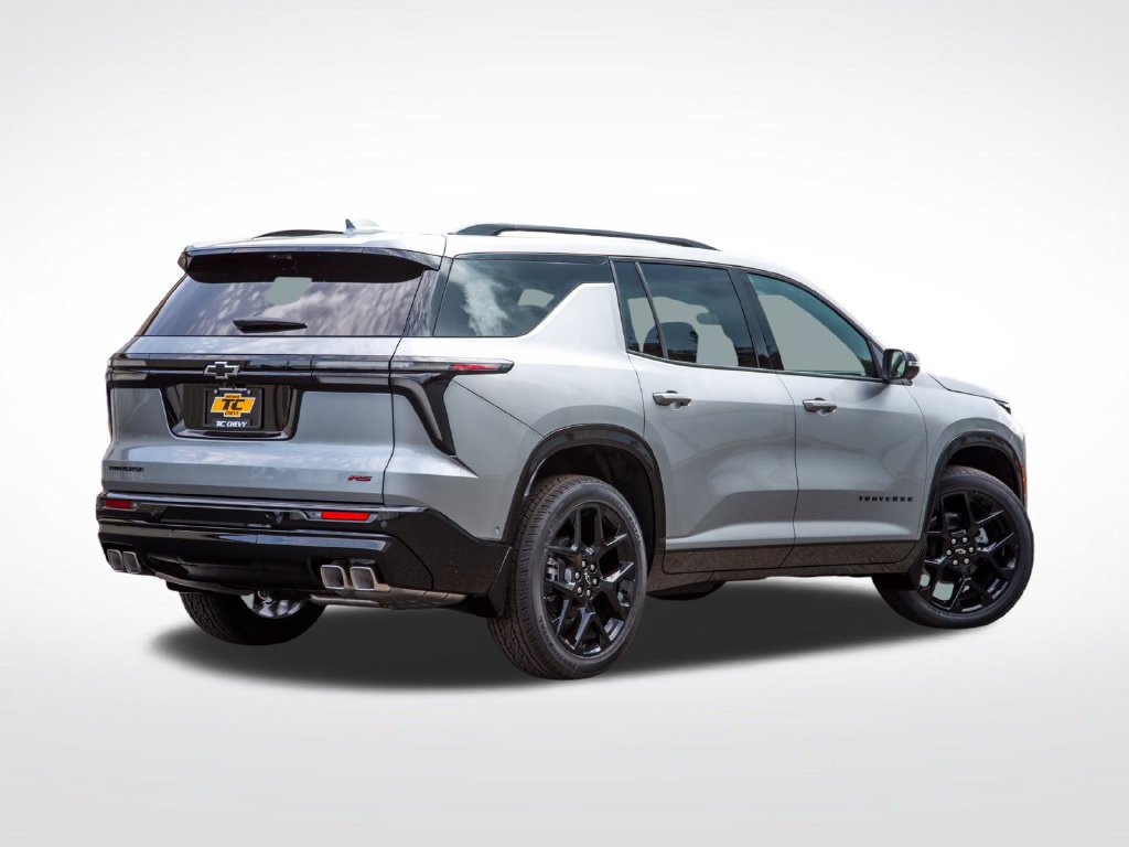 New 2026 Chevrolet Traverse RS w/ LPO, Floor Liner Package FWD image 8