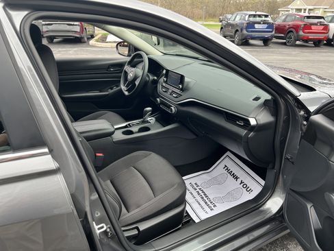 Used 2023 Nissan Altima 2.5 S image 10