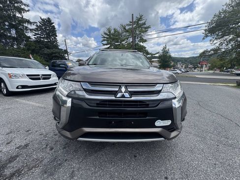 Used 2018 Mitsubishi Outlander SEL AWD/4WD image 11