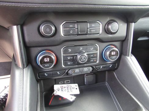 Used 2021 Chevrolet Tahoe Z71 AWD/4WD image 25