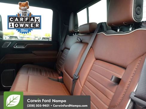 Used 2024 GMC Sierra 3500 Denali Ultimate AWD/4WD image 25