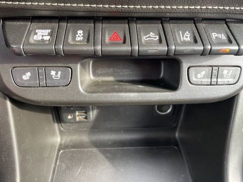 Used 2020 GMC Canyon Denali image 30