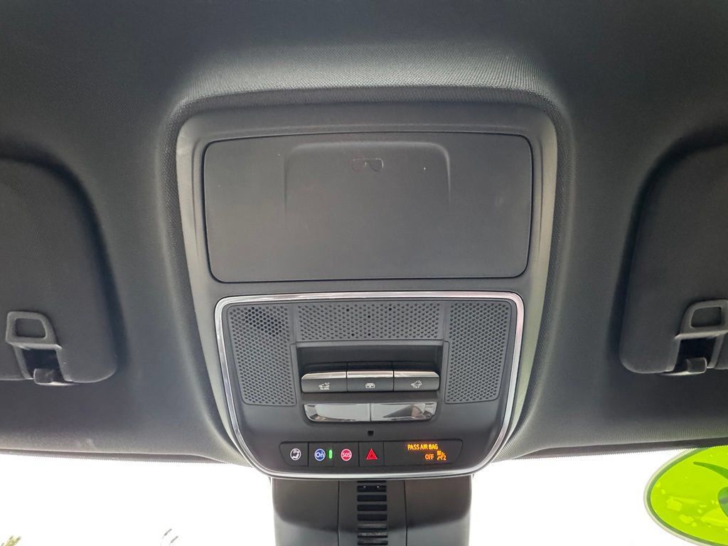 Used 2026 Chevrolet Traverse RS w/ LPO, Floor Liner Package AWD/4WD image 32