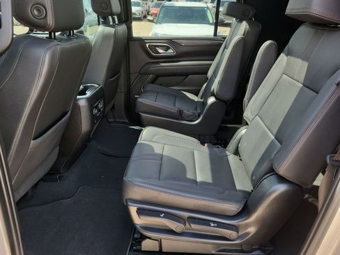 Used 2023 Chevrolet Suburban RST w/ Sport Performance Package AWD/4WD image 25