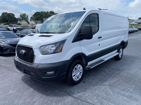 Certified 2025 Ford Transit 250 Low Roof w/ Exterior Upgrade Package RWD image 3