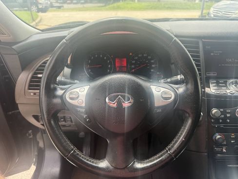 Used 2011 INFINITI FX35 AWD w/ Premium Pkg image 21
