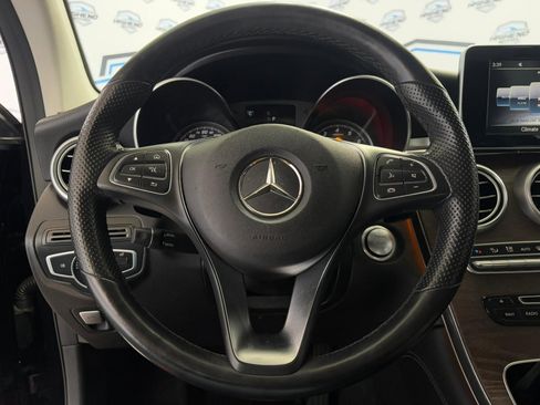 Used 2019 Mercedes-Benz GLC 300 4MATIC image 26