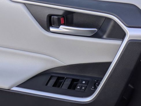 Used 2021 Toyota RAV4 XLE image 24