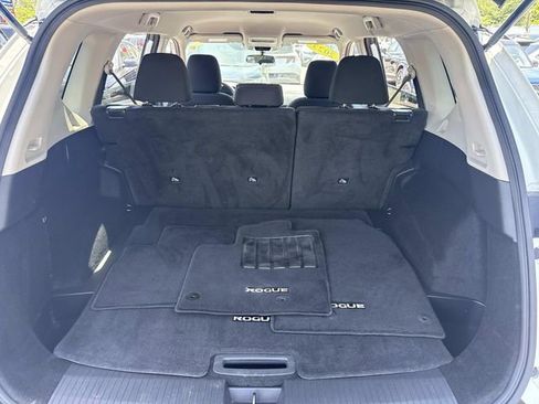 Used 2023 Nissan Rogue S AWD/4WD image 8