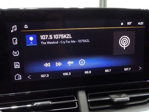 Used 2024 Chevrolet Trax LT FWD image 31