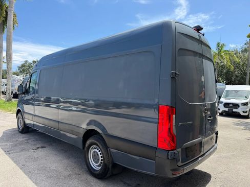 Used 2019 Mercedes-Benz Sprinter 170 image 3