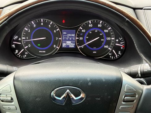 Used 2017 INFINITI QX80 4WD w/ Driver Assistance Package image 11