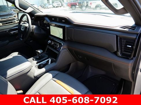 Used 2026 GMC Sierra 1500 AT4 w/ AT4 Premium Package AWD/4WD image 16