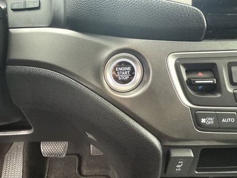 Used 2017 Honda Pilot EX-L image 22