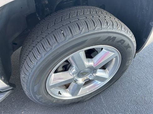 Used 2009 Chevrolet Tahoe LTZ image 12